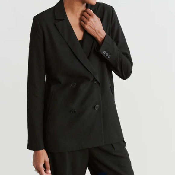 Janny KayneJones Blazer in Black